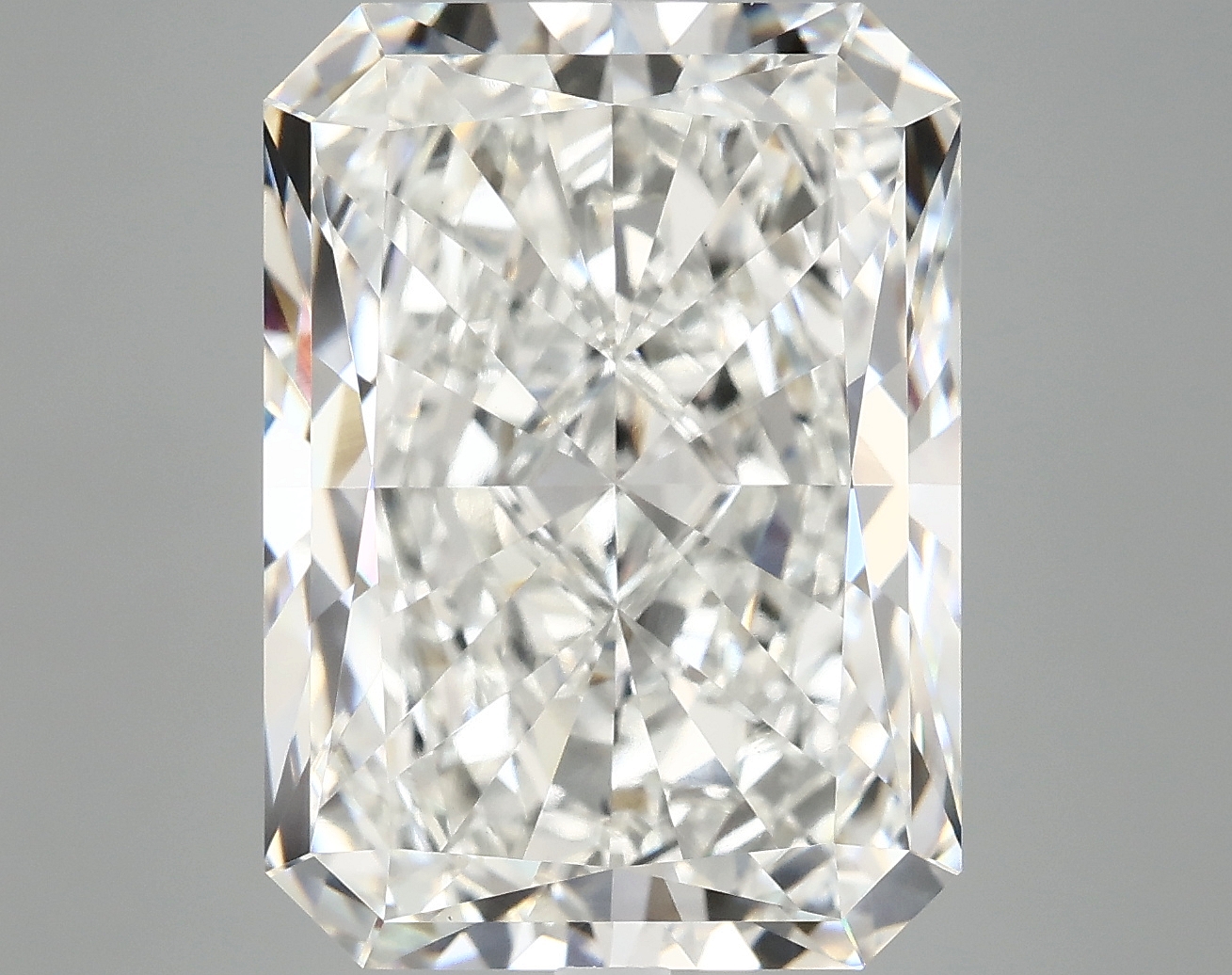 10.62 CT Radiant Diamond