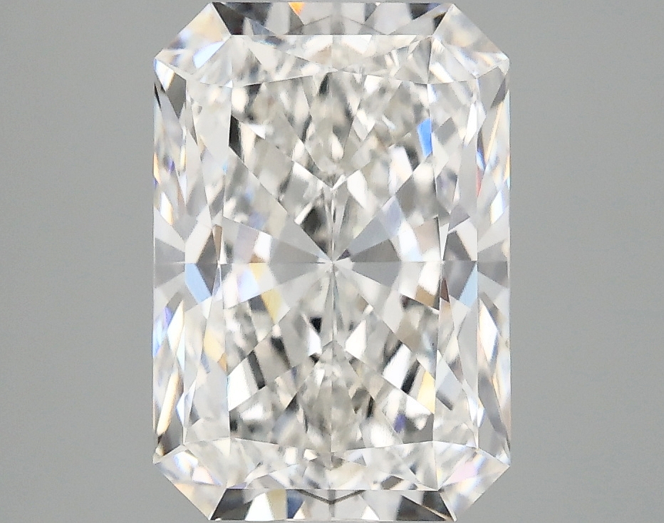 3.10 CT Radiant Diamond