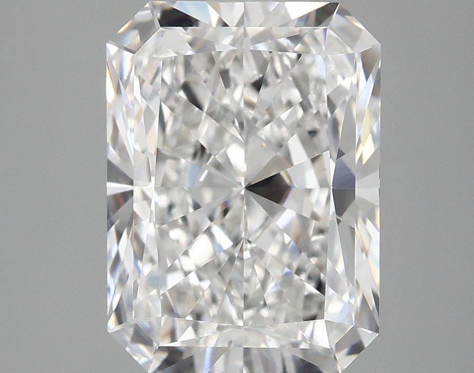 3.10 CT Radiant Diamond