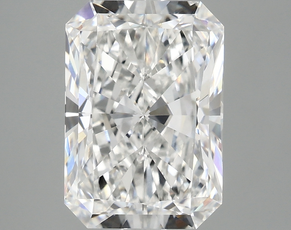 3.10 CT Radiant Diamond