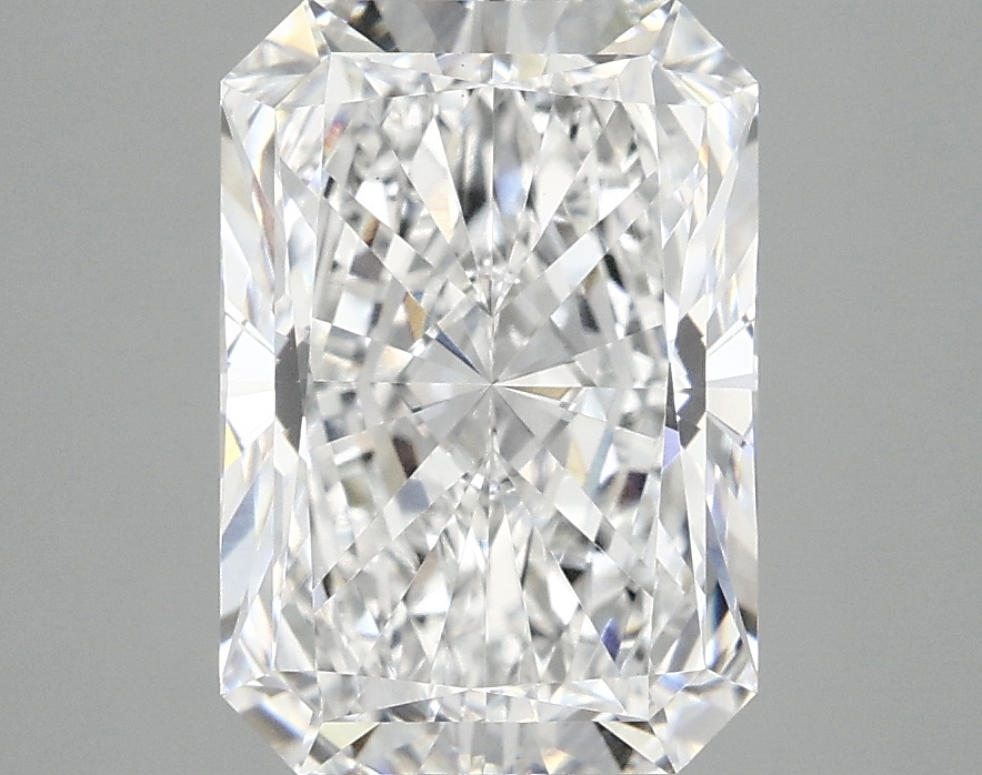 3.10 CT Radiant Diamond