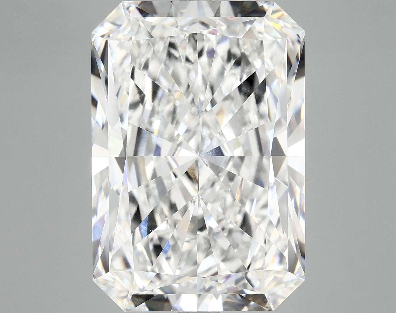 10.79 CT Radiant Diamond