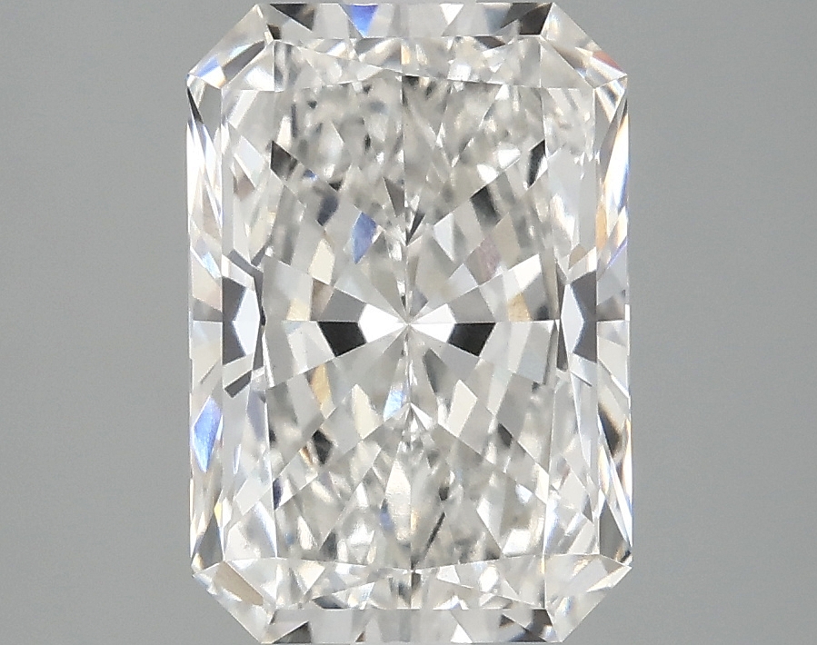 3.05 CT Radiant Diamond