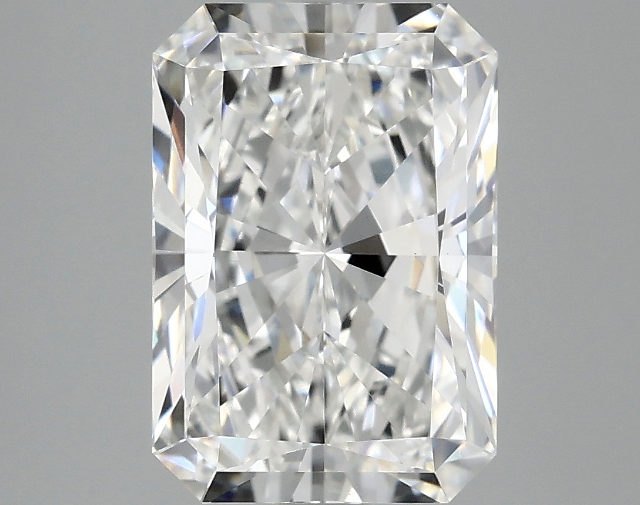 3.10 CT Radiant Diamond