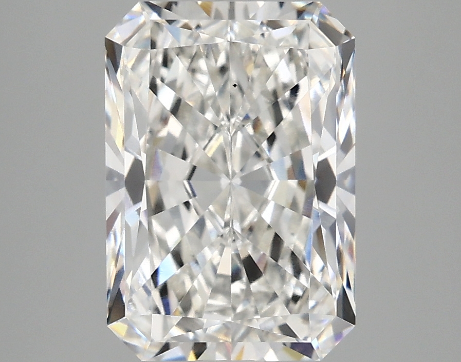 3.10 CT Radiant Diamond