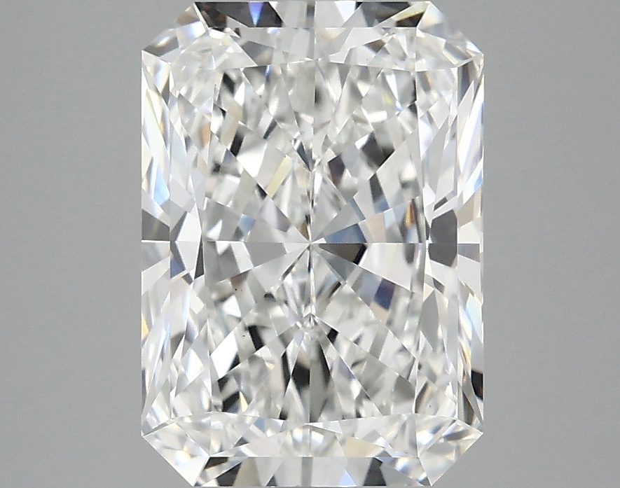 3.10 CT Radiant Diamond
