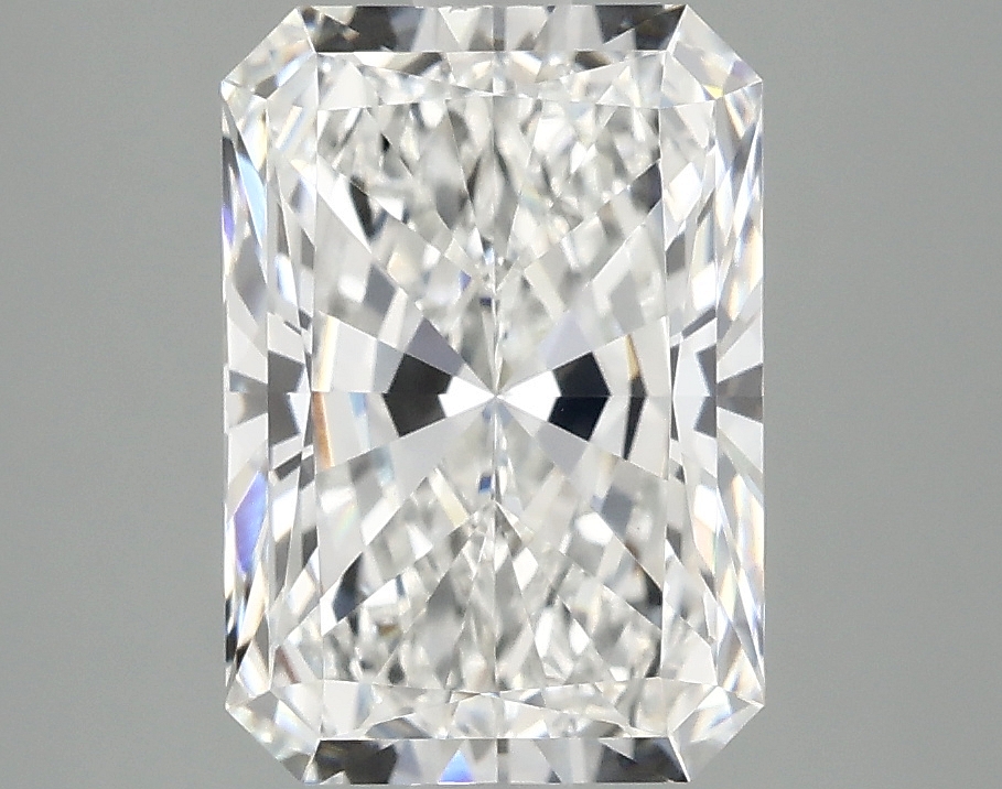 3.10 CT Radiant Diamond