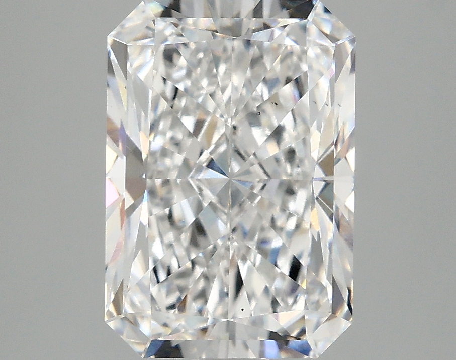 3.05 CT Radiant Diamond