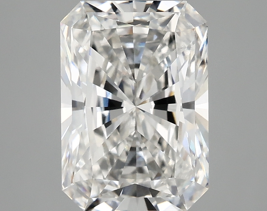 3.10 CT Radiant Diamond