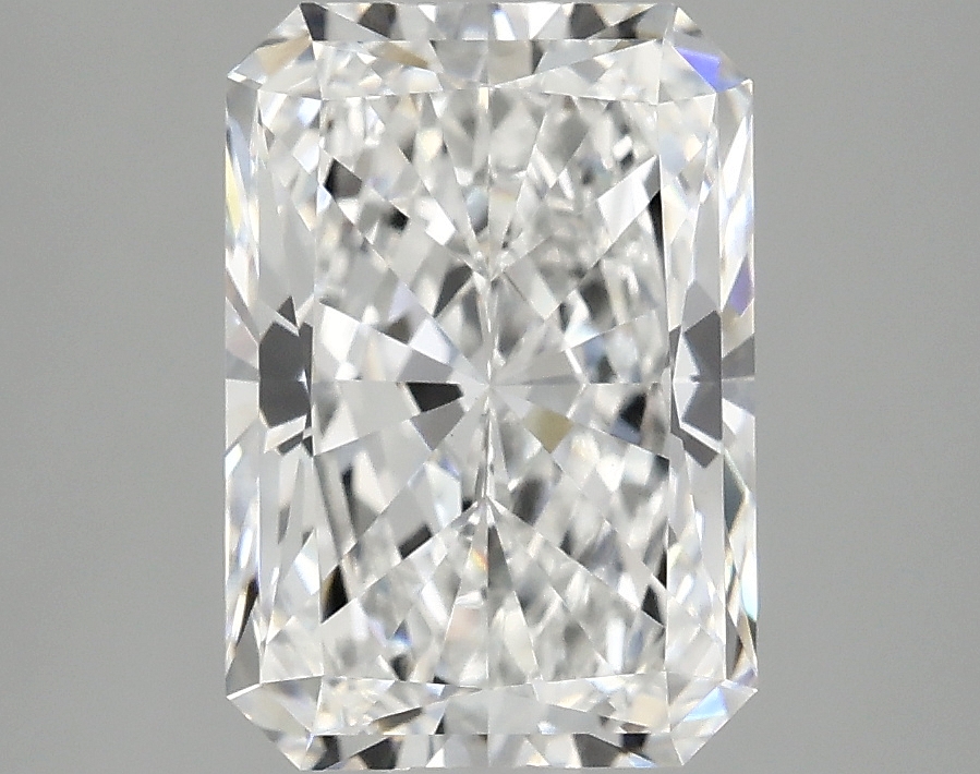 3.10 CT Radiant Diamond