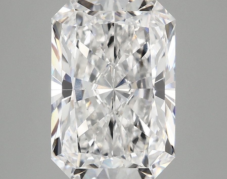 3.10 CT Radiant Diamond