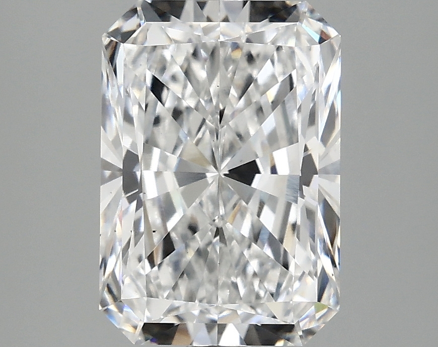 3.05 CT Radiant Diamond