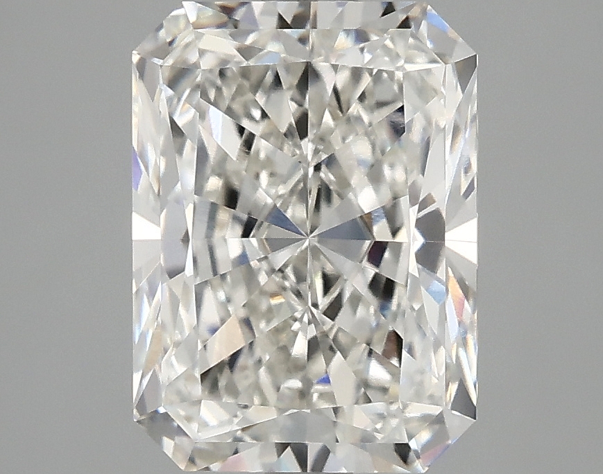 3.10 CT Radiant Diamond