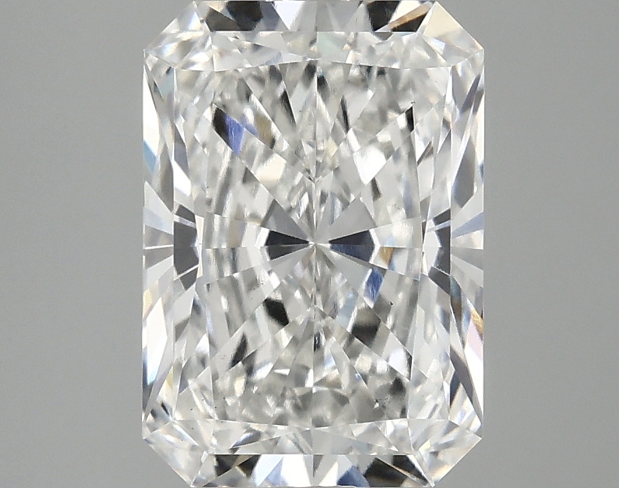 3.10 CT Radiant Diamond