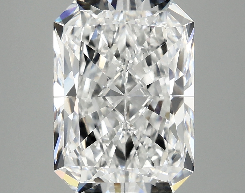 4.00 CT Radiant Diamond