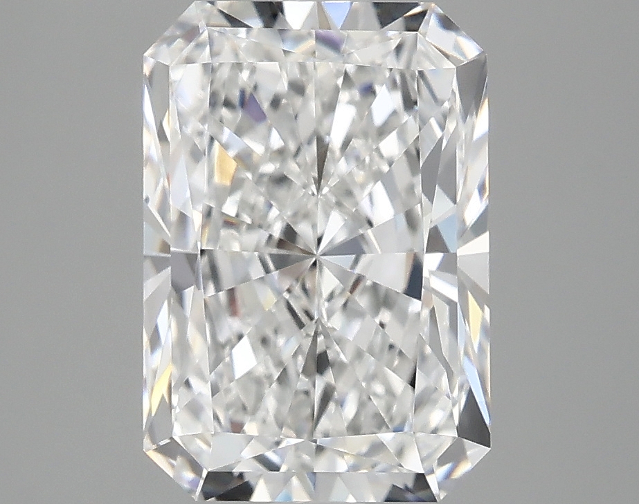 3.04 CT Radiant Diamond