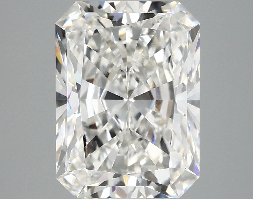 3.10 CT Radiant Diamond