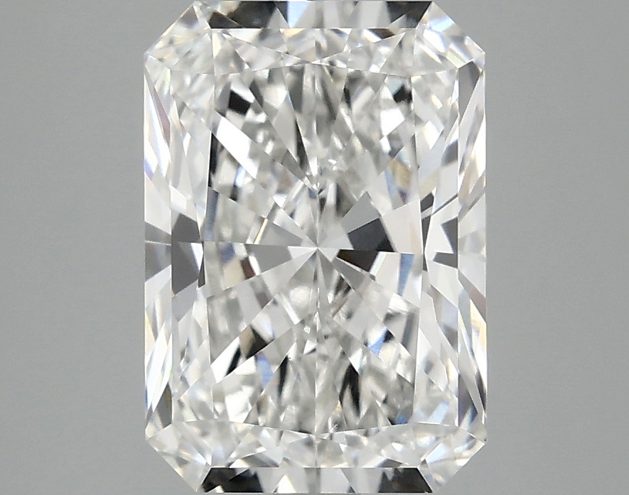 3.10 CT Radiant Diamond
