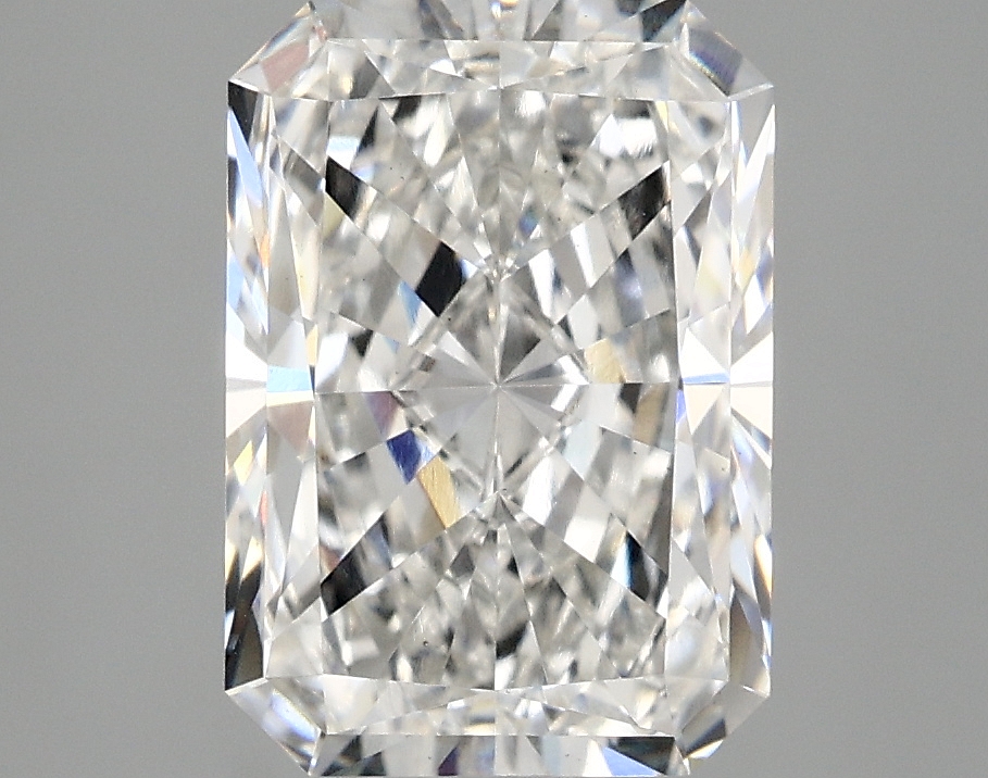 3.02 CT Radiant Diamond