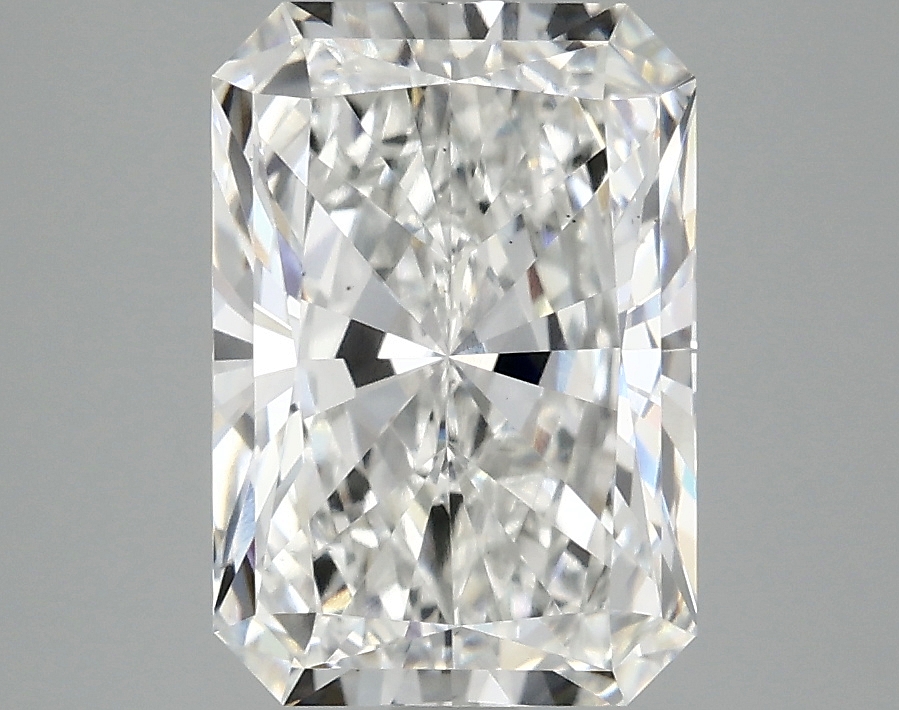 3.09 CT Radiant Diamond