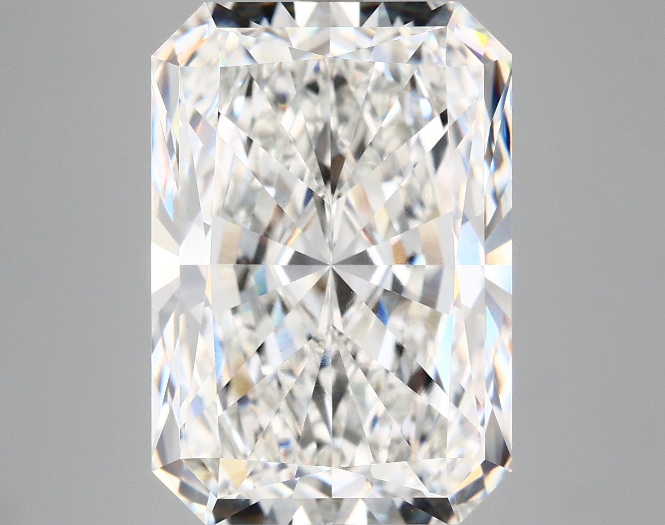 10.79 CT Radiant Diamond