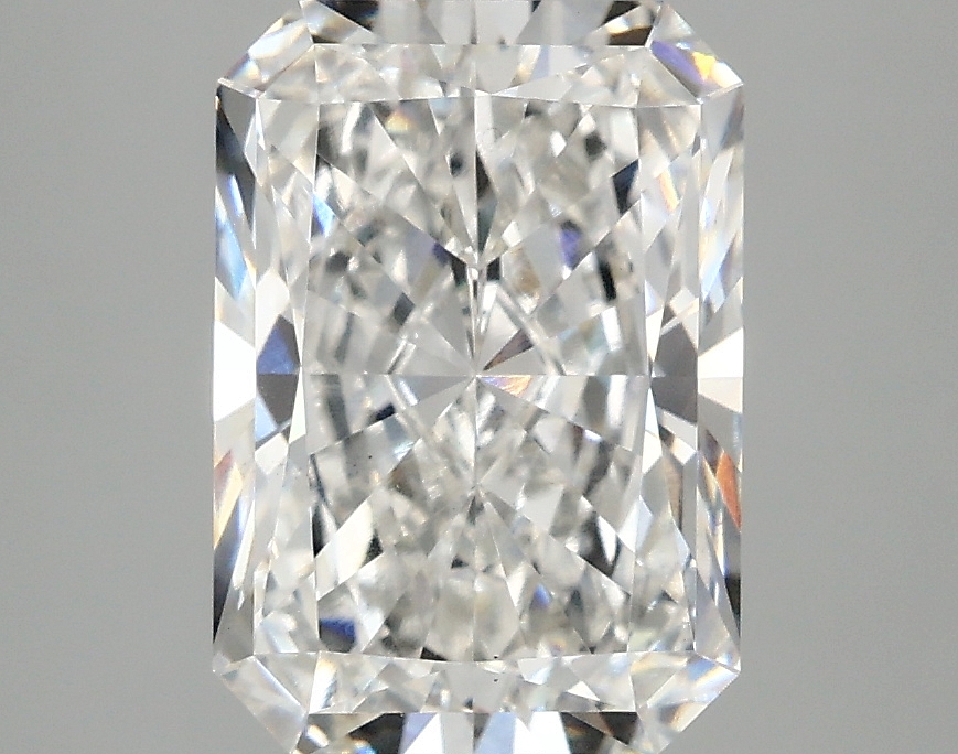 3.10 CT Radiant Diamond