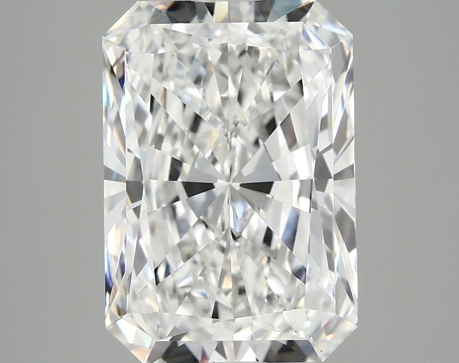 3.10 CT Radiant Diamond