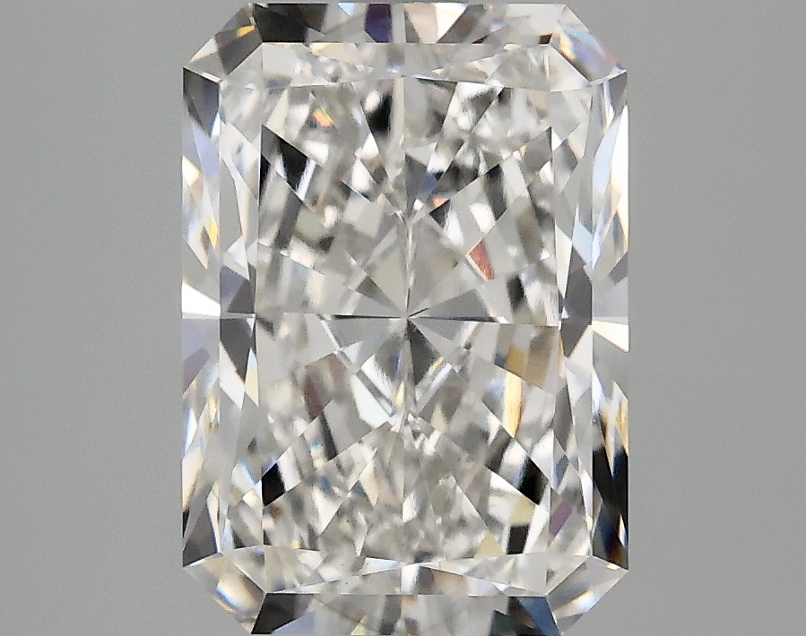 3.10 CT Radiant Diamond