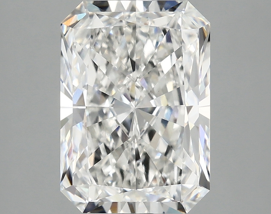 3.10 CT Radiant Diamond