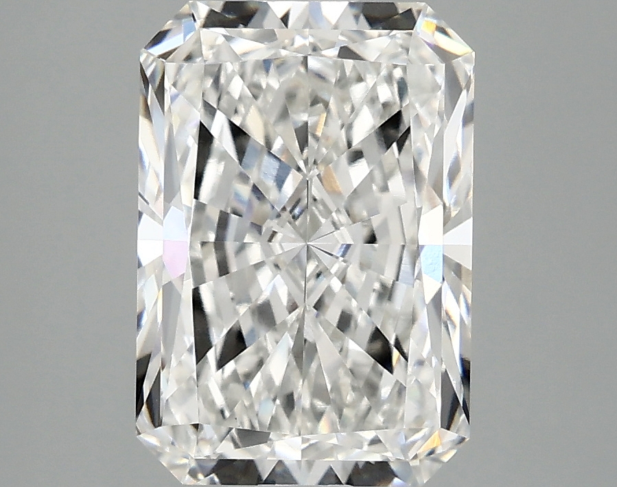3.09 CT Radiant Diamond
