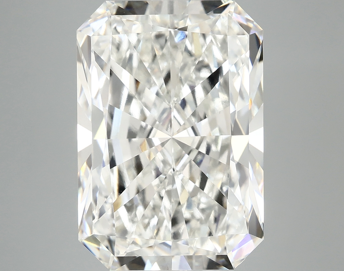 10.52 CT Radiant Diamond