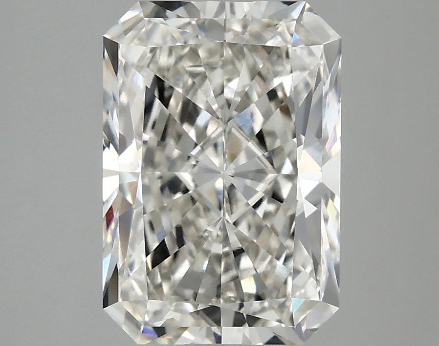 3.08 CT Radiant Diamond