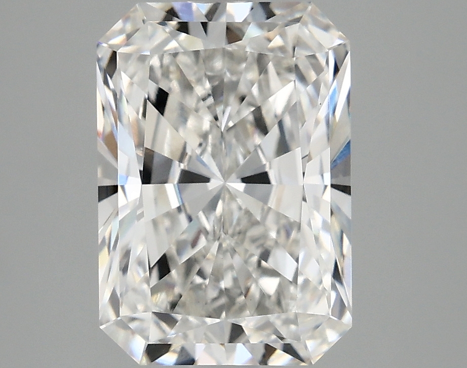 3.10 CT Radiant Diamond