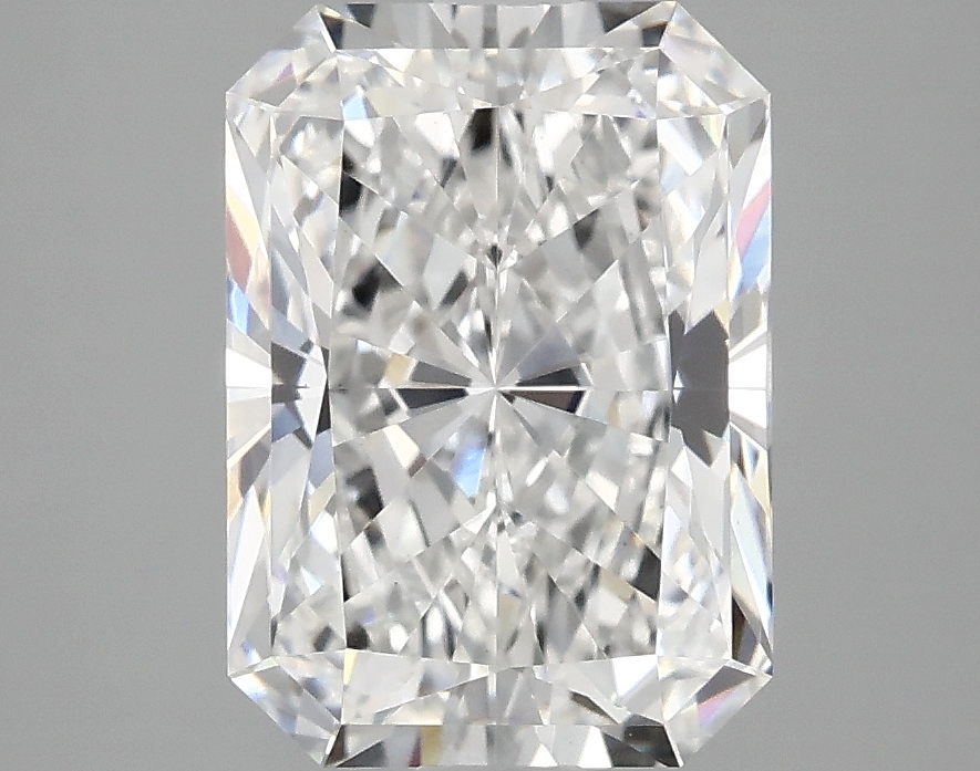 3.10 CT Radiant Diamond