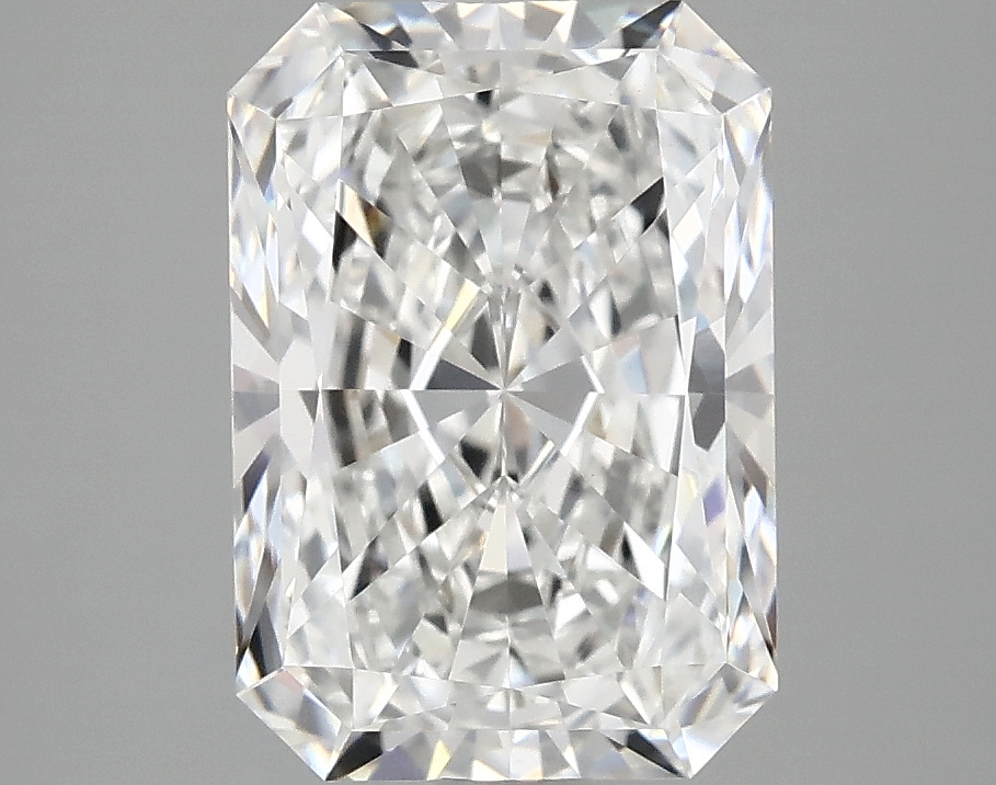 3.10 CT Radiant Diamond
