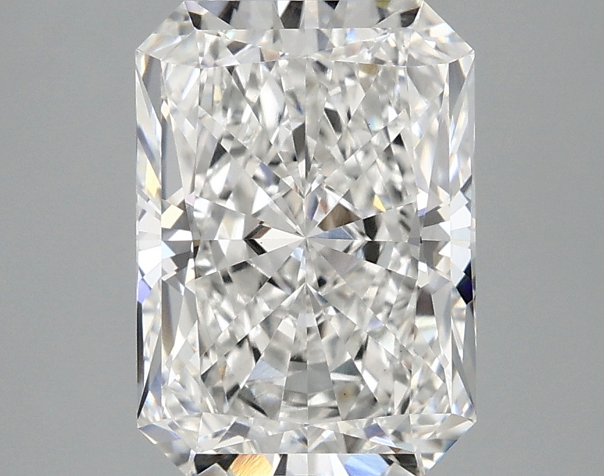 3.10 CT Radiant Diamond