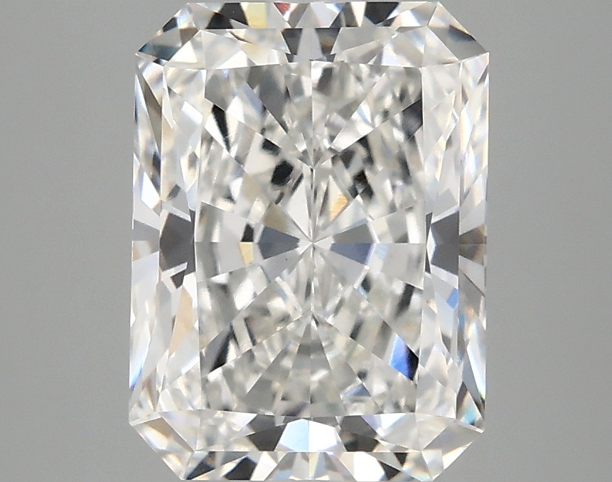 3.10 CT Radiant Diamond