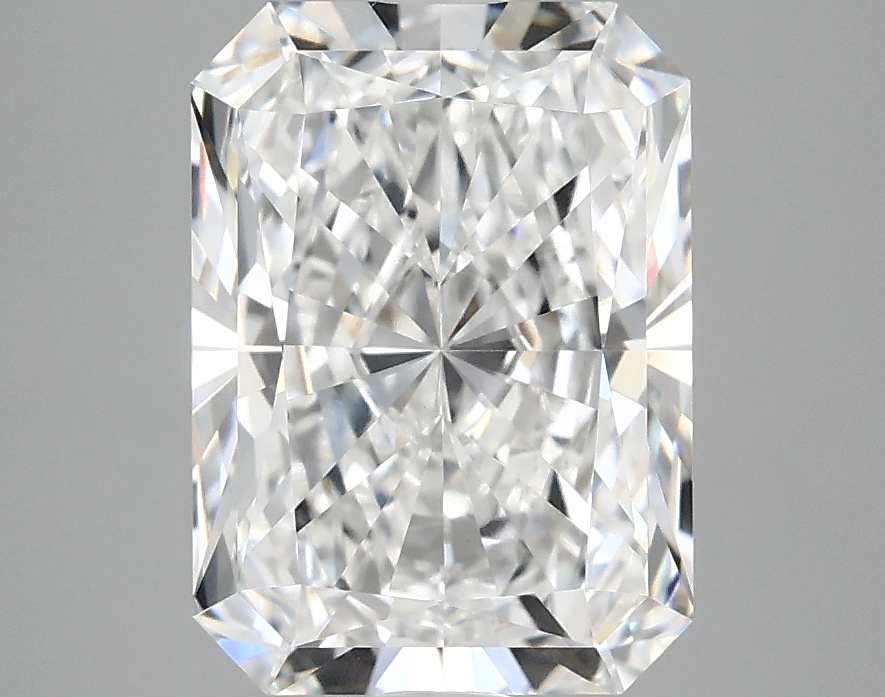 3.10 CT Radiant Diamond