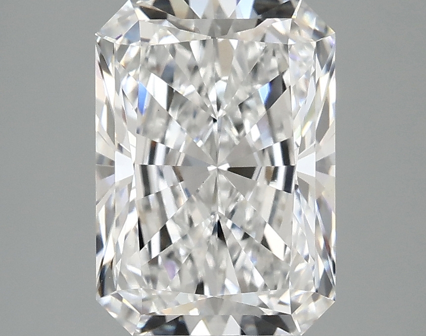3.10 CT Radiant Diamond