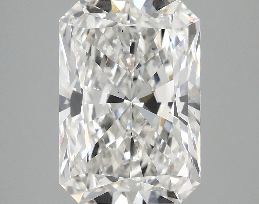 3.10 CT Radiant Diamond