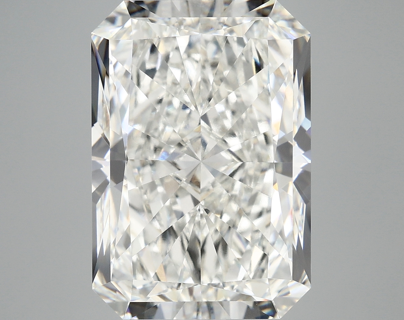 10.45 CT Radiant Diamond