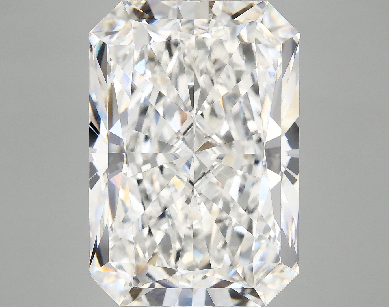 10.62 CT Radiant Diamond