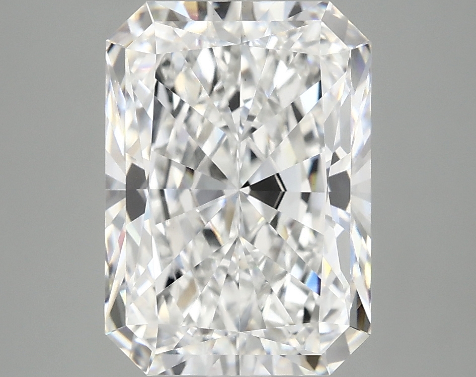 4.10 CT Radiant Diamond