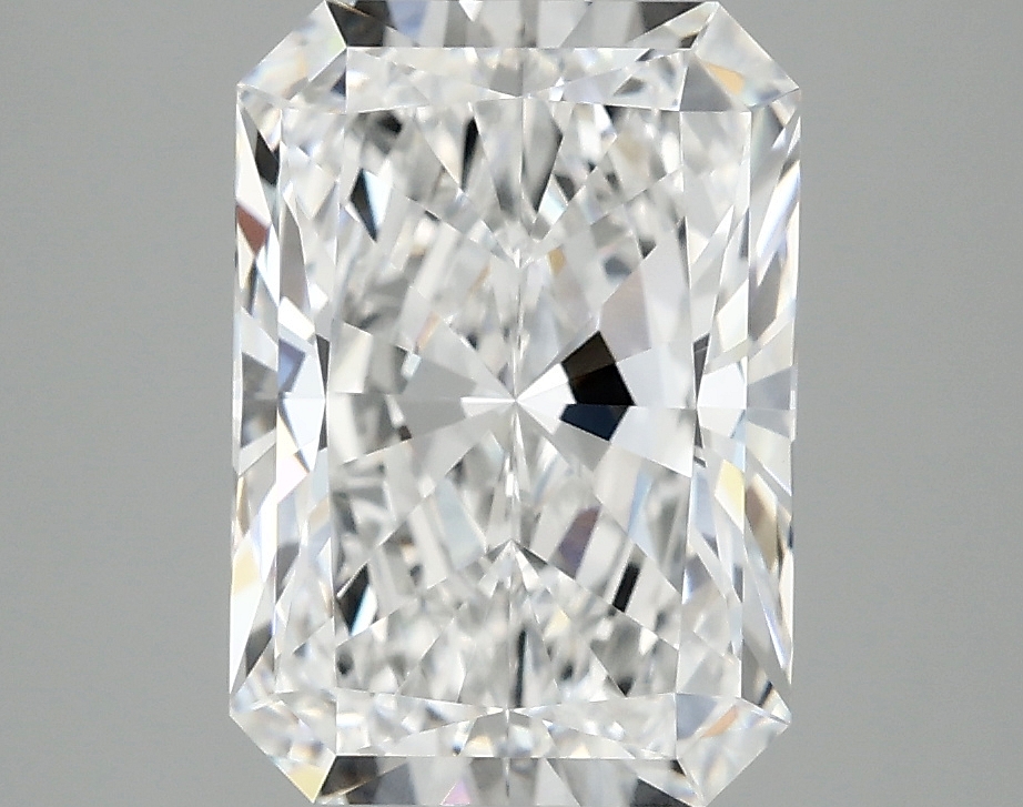 3.09 CT Radiant Diamond