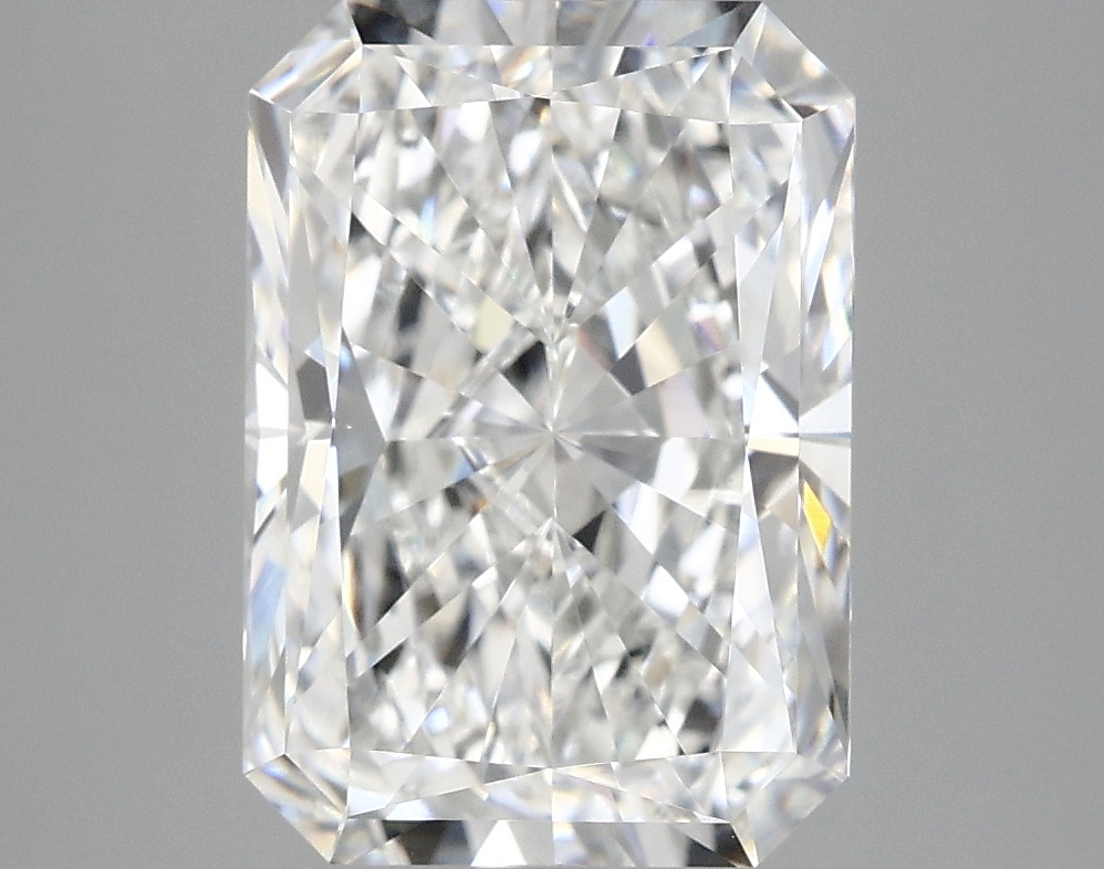 4.00 CT Radiant Diamond