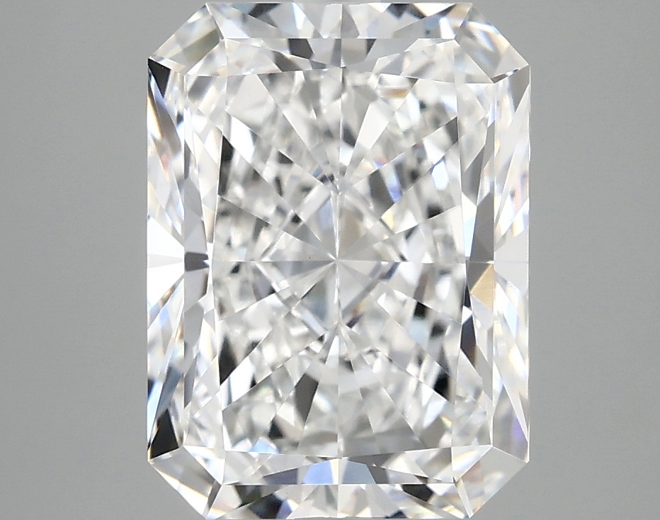 4.00 CT Radiant Diamond