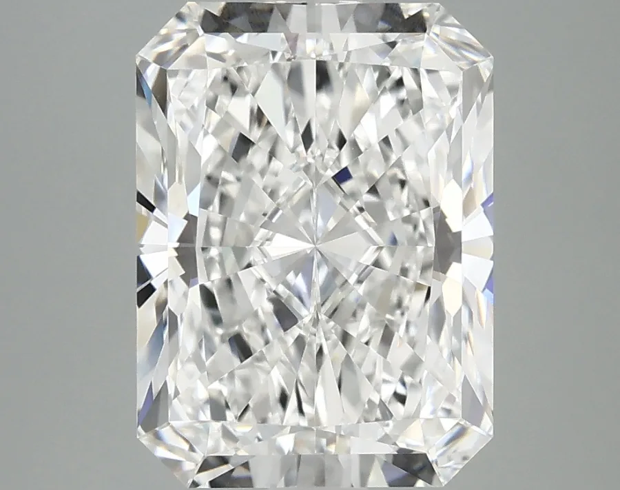 4.10 CT Radiant Diamond