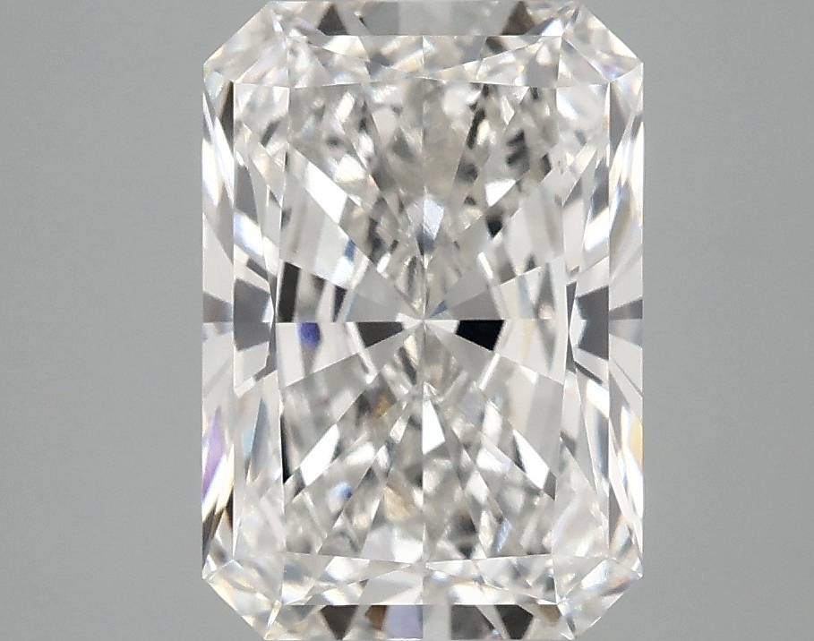 3.10 CT Radiant Diamond