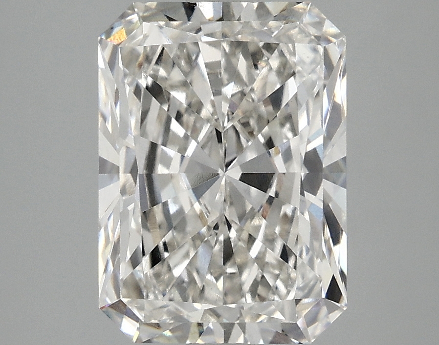 3.10 CT Radiant Diamond
