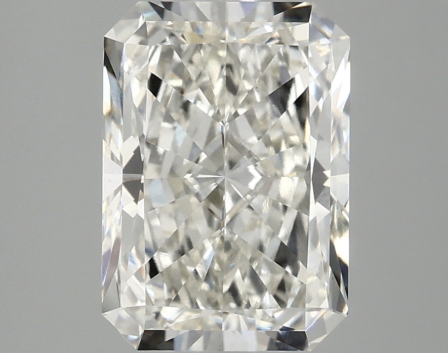 3.10 CT Radiant Diamond